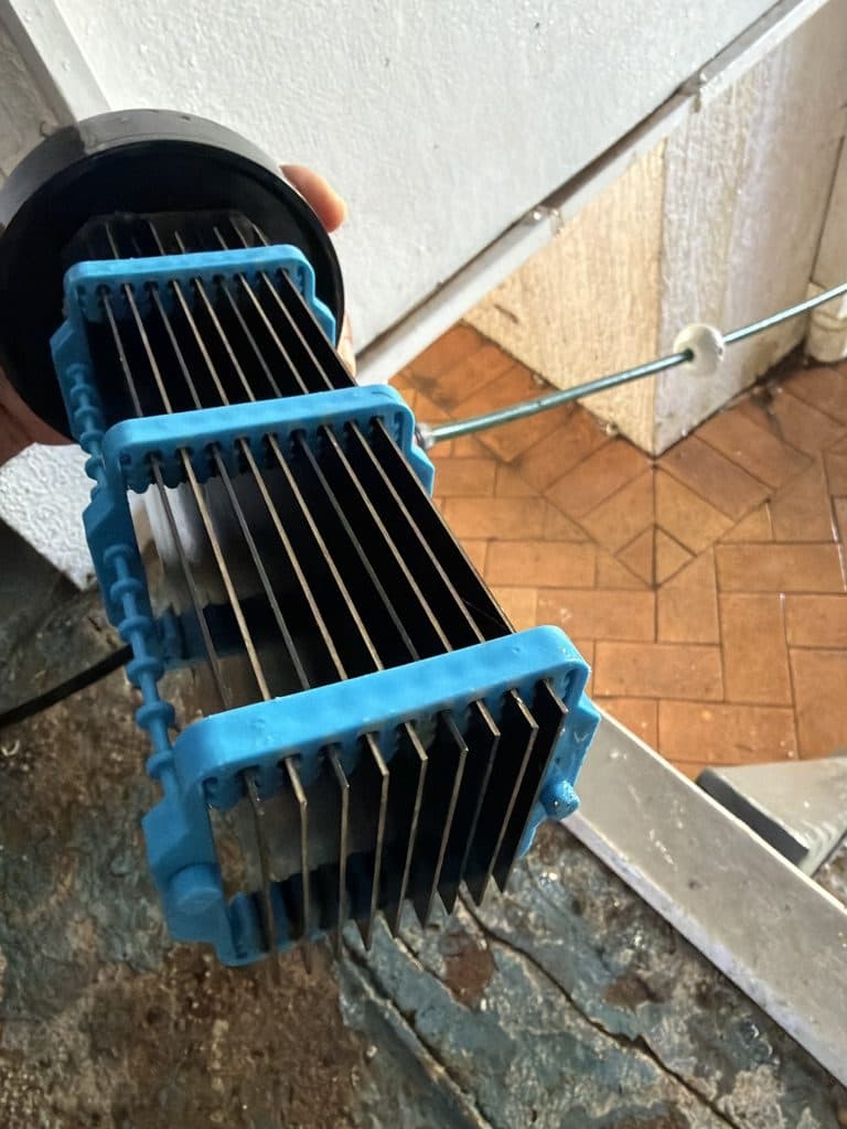 Cleaned salt chlorinator cell